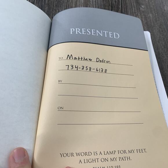 NIV Thinline Large Print Reference Bible Bonded Leather Zondervan 2011 Unmarked - Picture 10 of 11